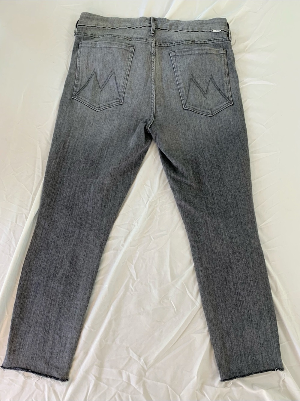 MOTHER The Looker Jeans in Grey-Black Distressed Denim - Picture 2 of 10